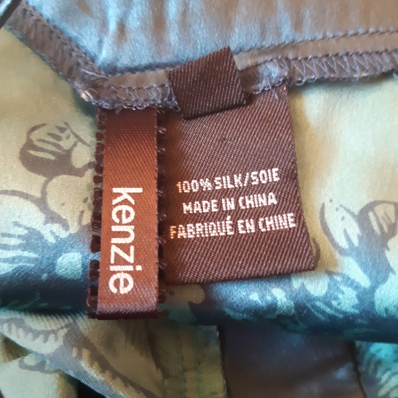 Green tanktop - Picture 3 of 4